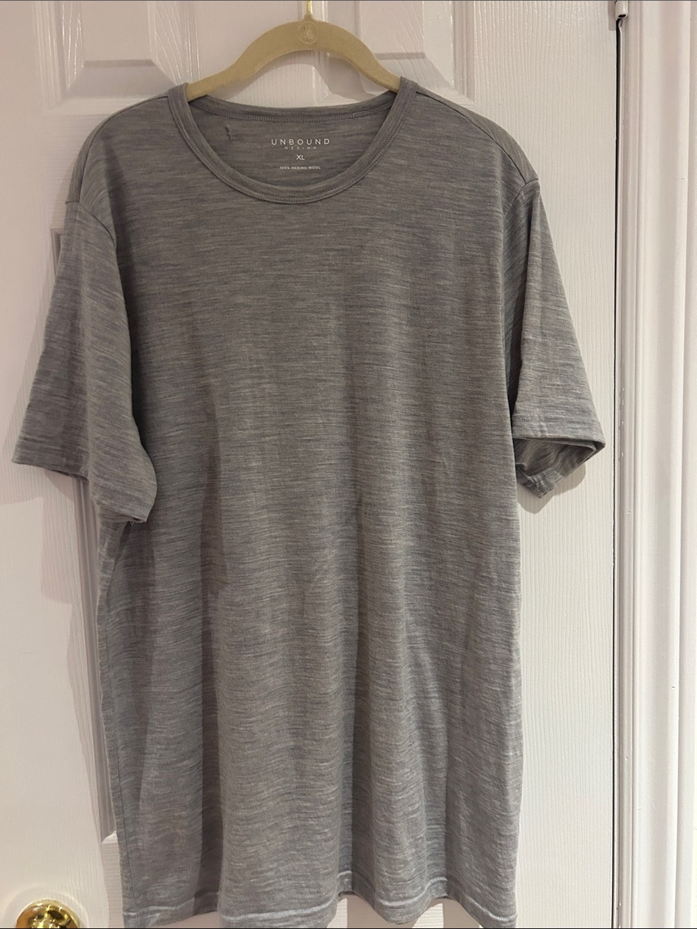 Unbound Men's Heather Grey Short Sleeve Crewneck T-Shirt